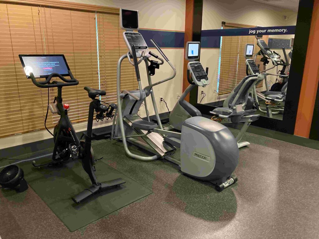 Hampton Inn & Suites Minot Airport