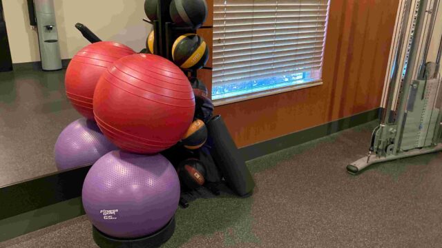 med ball stab ball