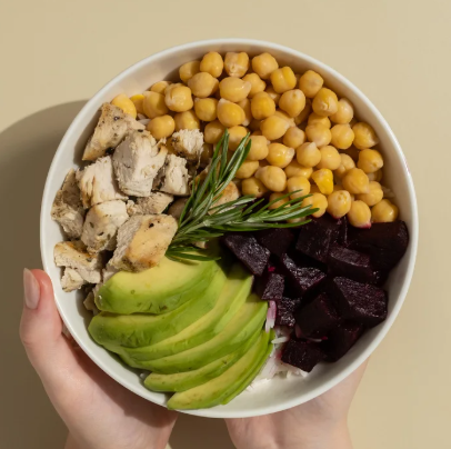 Eating Clean on the Road: A Work Traveler’s Survival Guide
