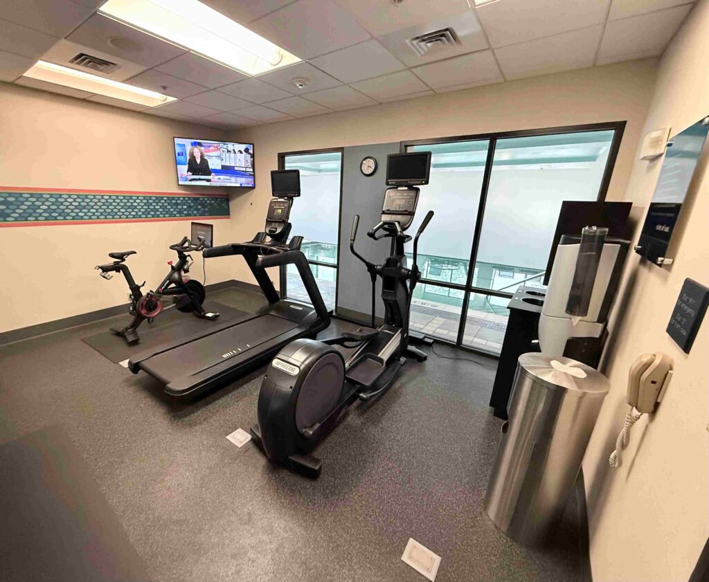 Hampton Inn & Suites Norfolk-Airport