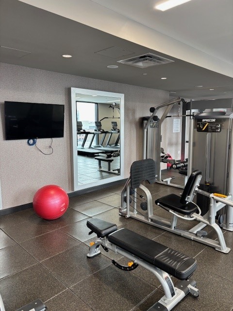 leg-press-lat-pulldown